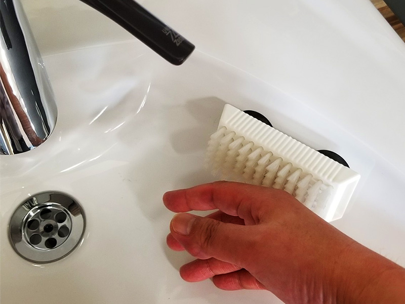 片手で使える手洗いブラシ