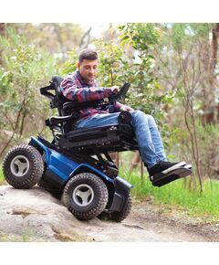 オフロードが得意な4WD電動車いす：マジックモビリティXT4