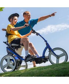 訓練用三輪車 リフトン トライサイクル２【Rifton Tricycle】