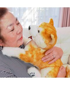 撫でると鳴く、呼べば答えるぬいぐるみ介護ロボットなでなでワンちゃん 秋田犬ハチ