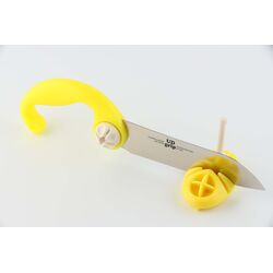 使う人の手に合わせて持ちやすくなるUDグリップ包丁