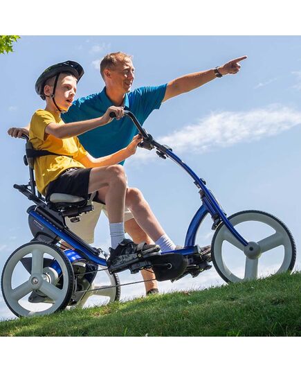 訓練用三輪車 リフトン トライサイクル２【Rifton Tricycle】