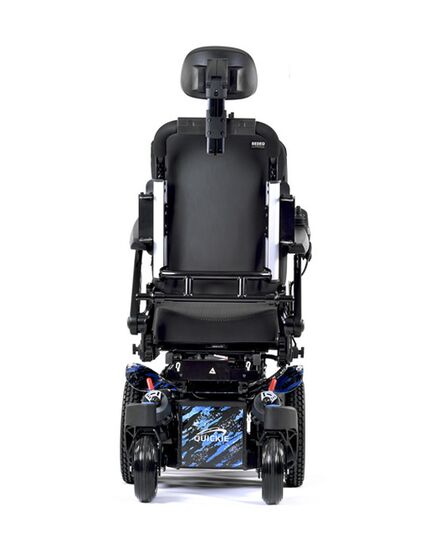 最小クラスの電動車いすQ300M（クイッキー）